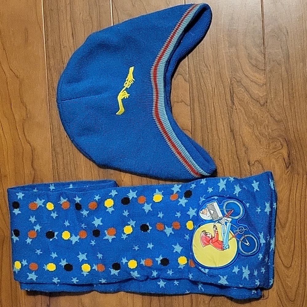 E.T. Beanie and Scarf